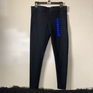 Matty M. Large. NWT. Black legging slacks. Stretchy. Comfortable.